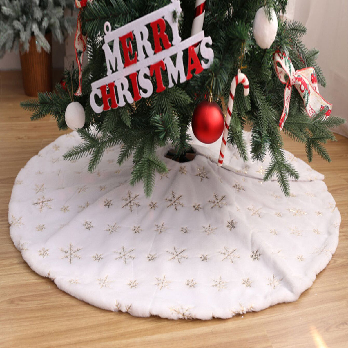 1 Festive Polyester Christmas Tree Skirt with Snowflake Design - Ideal for Holiday Decor in Home, Hotel, and Shopping Mall.