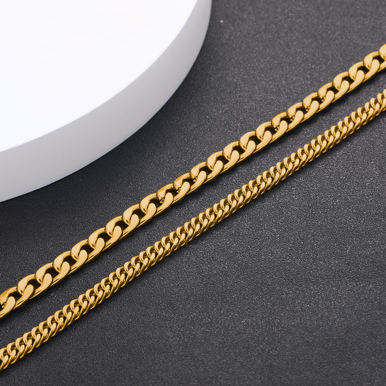 Top Pick: Set of 2 Men's Stylish Stainless Steel Necklaces with Golden Plating, High-Quality Metal Accessories