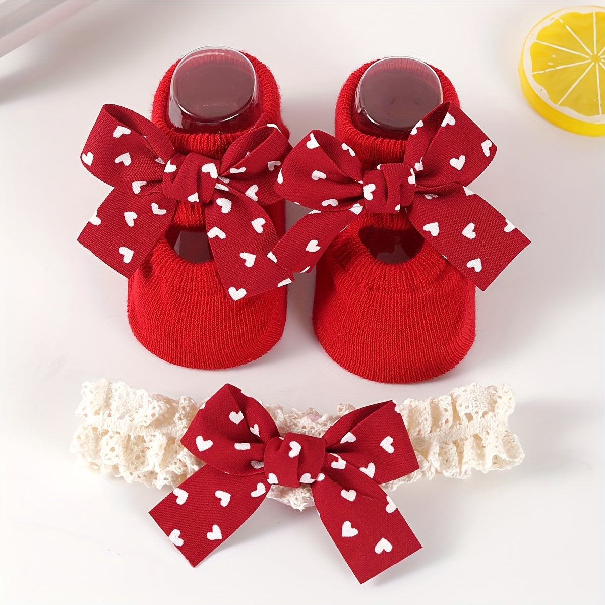 Novelty cute floor socks and hairbands set for babies and toddlers, made of anti-skid cotton blend, suitable for all seasons.