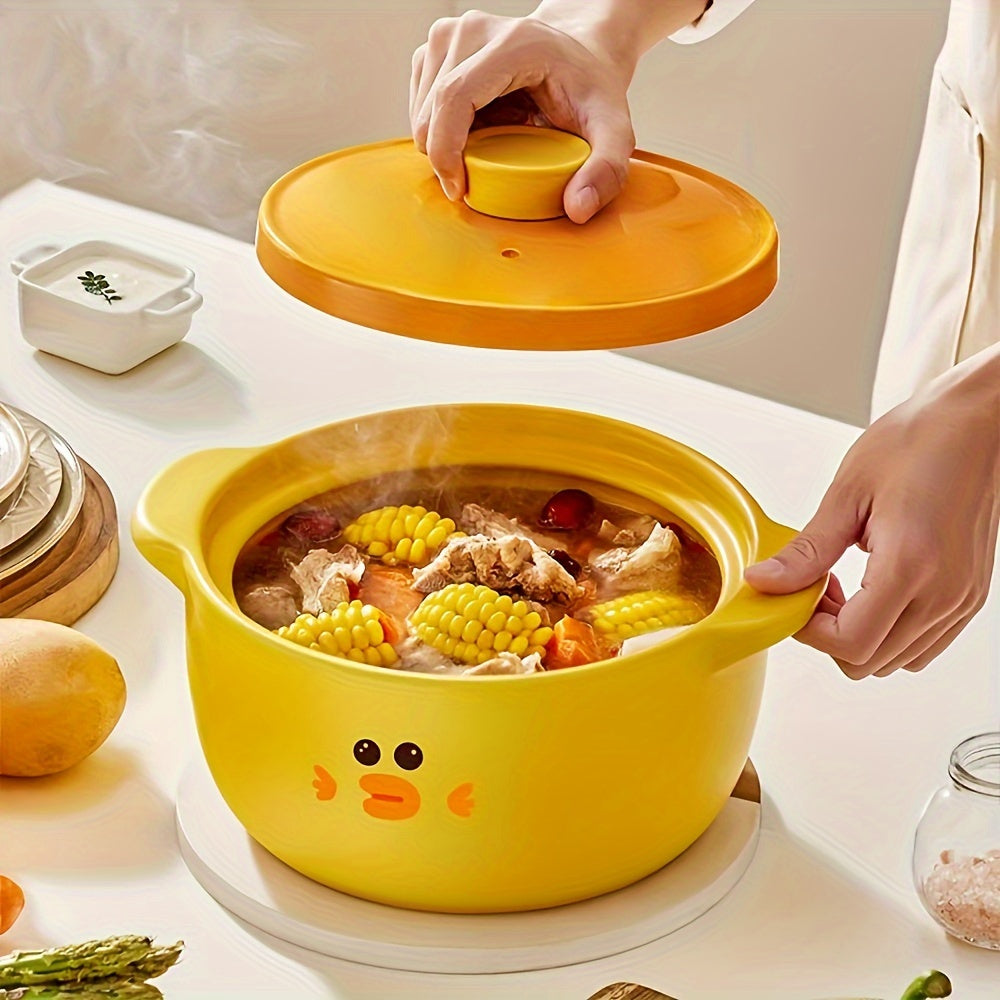 This 6L small yellow duck soup pot is perfect for both individual meals or serving 7-8 people. With high temperature tolerance, it is suitable for use on gas and induction stoves. The excellent insulation performance makes it ideal for daily meals and