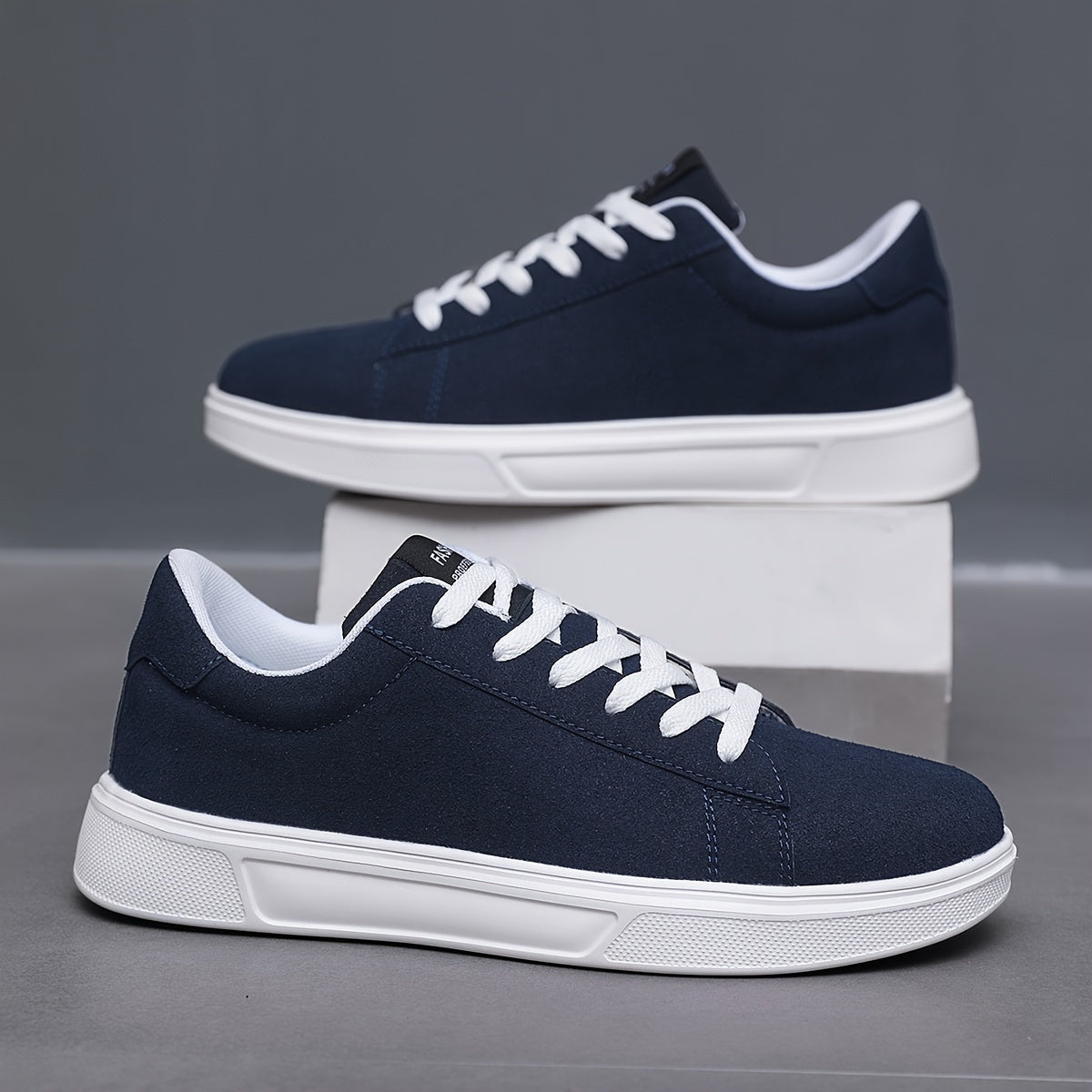 Men's Low Top Lace Up Skate Shoes - Non Slip, Durable, Casual Sneakers for Outdoor Activities