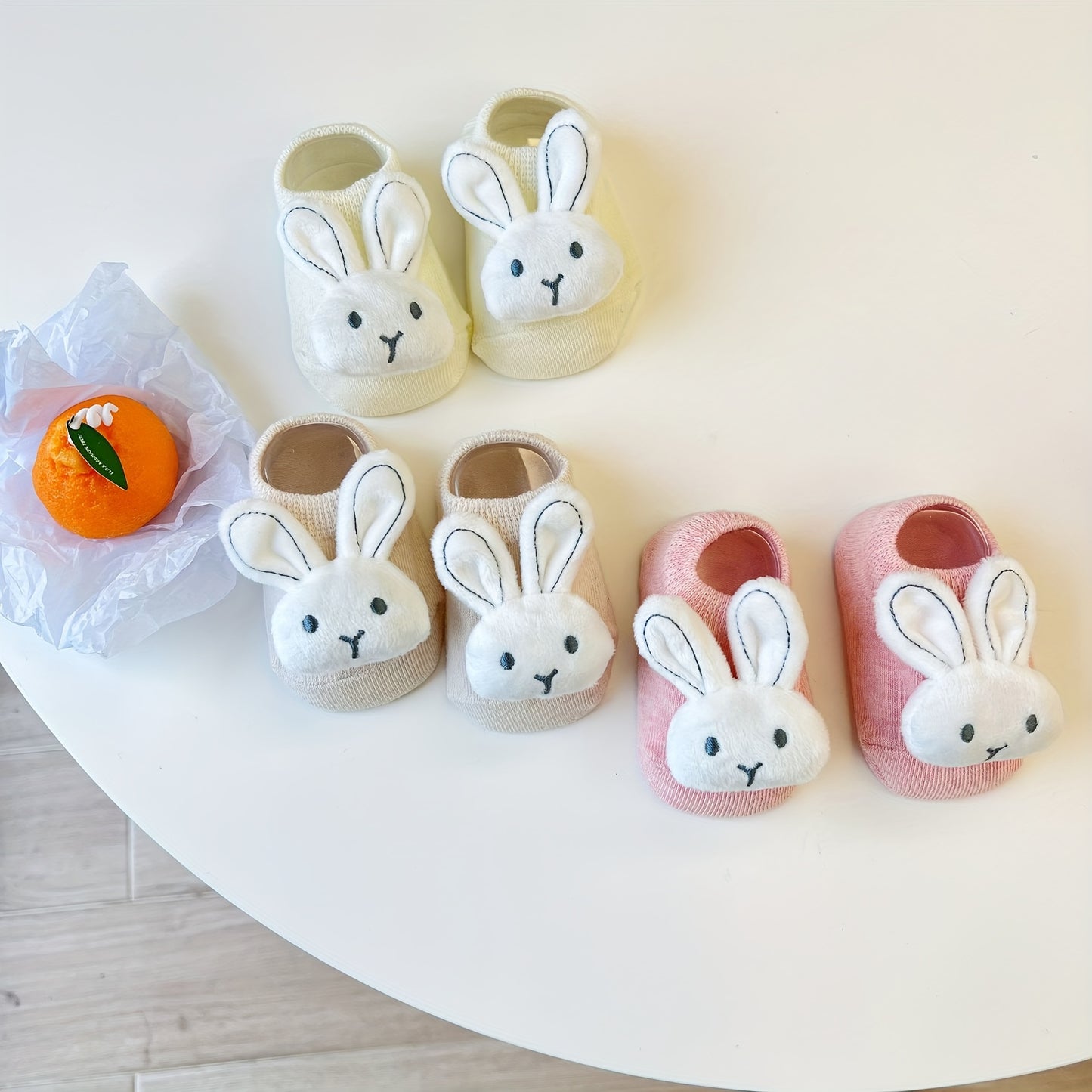 Cute bunny cartoon socks for kids, made of soft, breathable cotton blend with non-slip grips and no-show design. Suitable for all seasons.