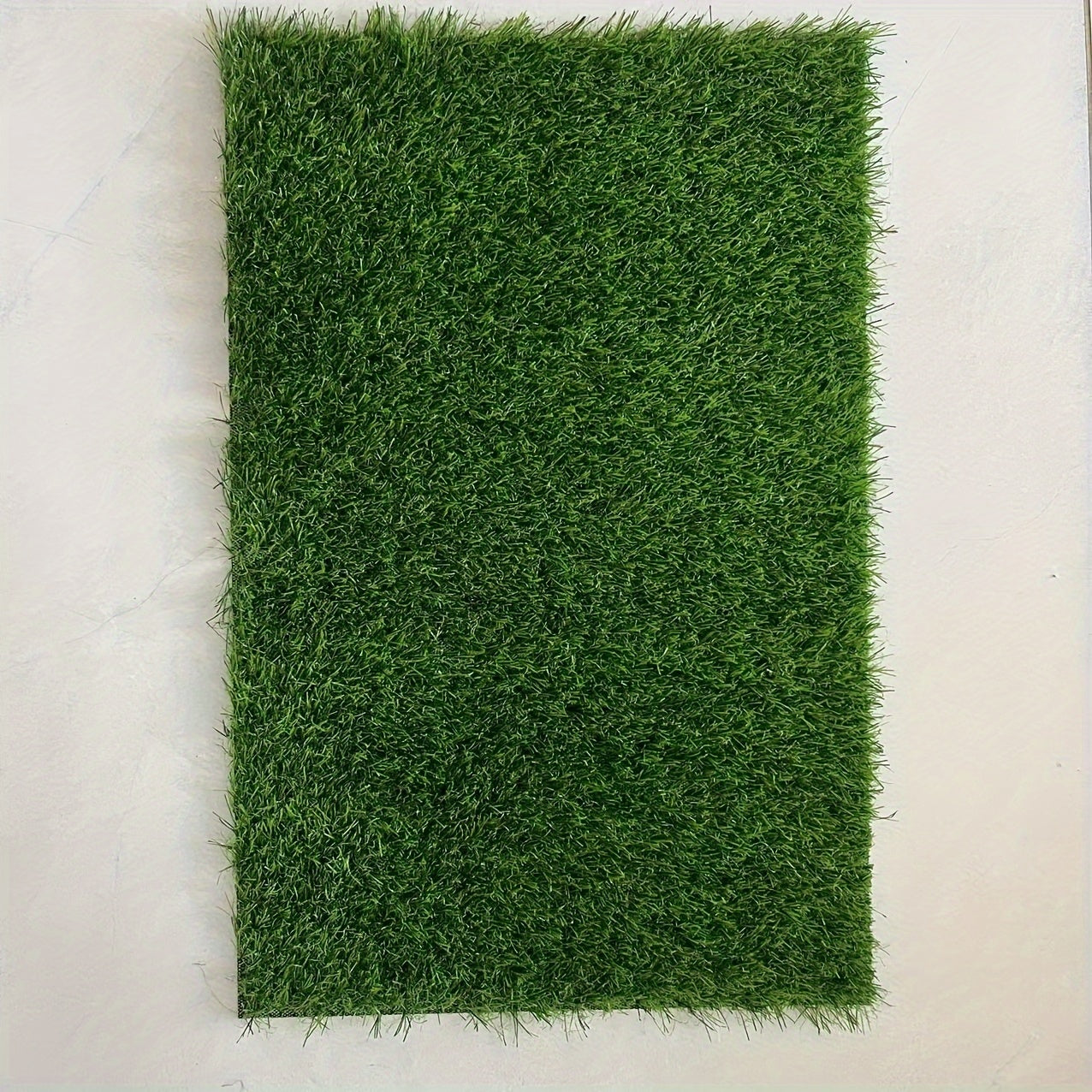 Top-Quality Artificial Turf Mat for Indoor and Outdoor Applications: Ideal for Decks, Porches, Entrances, Pet Areas, and Grocery Store Display Pads