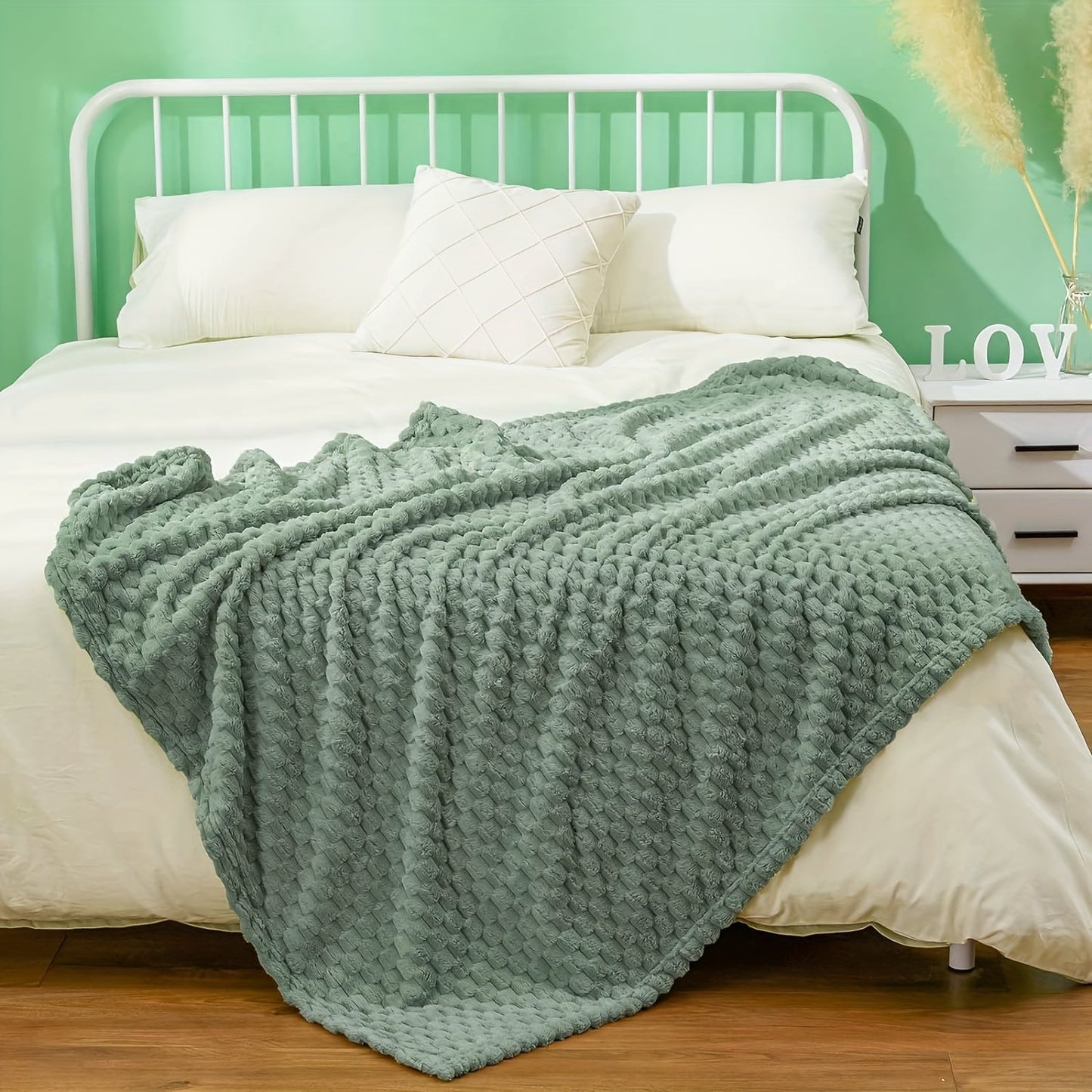 Soft and Lightweight Sage Green Fleece Throw Blanket - 300gsm, Cozy with Stylish 3D Clouds Jacquard Design Perfect for All Seasons