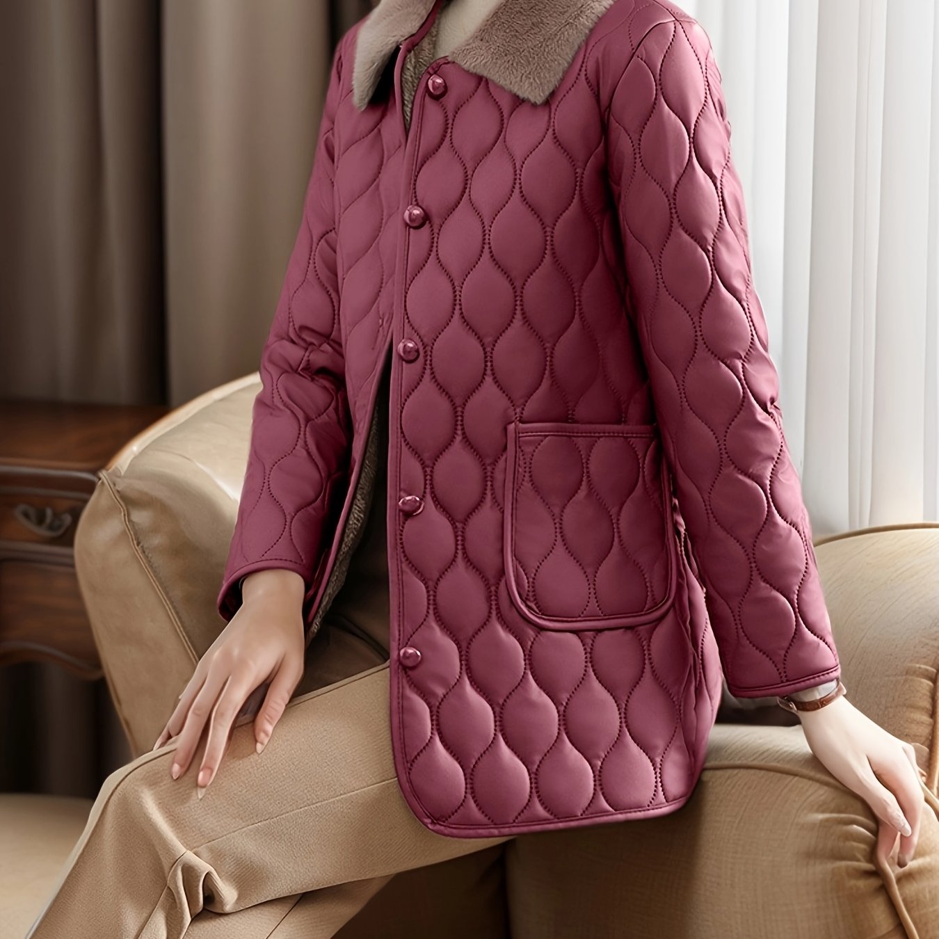 Women's polyester quilted jacket with contrast faux fur collar, long sleeve, regular fit, placket, and flared hem, 60g weight, all-season outerwear.