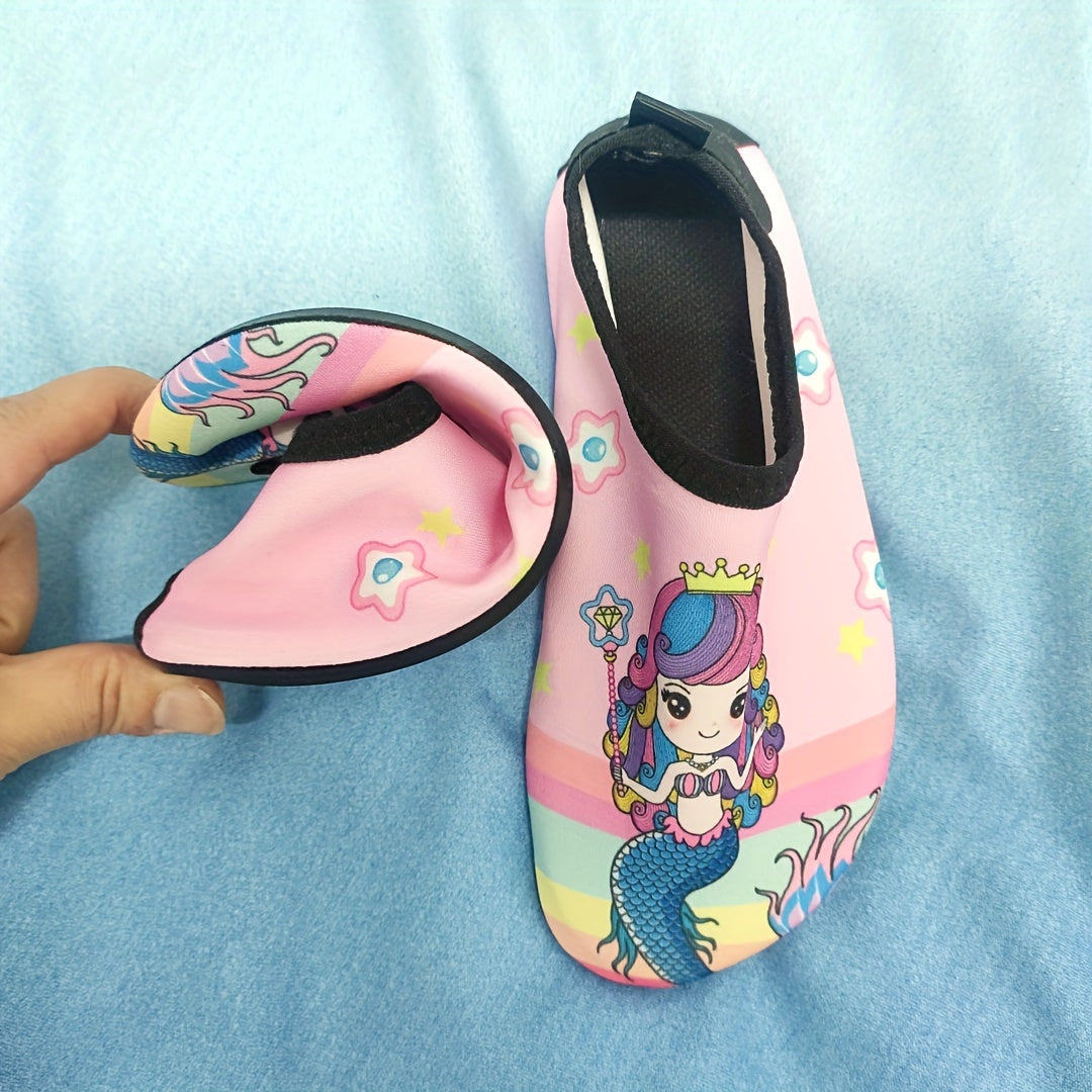 Adorable cartoon barefoot water shoes for girls, lightweight and quick-drying, perfect for the beach.