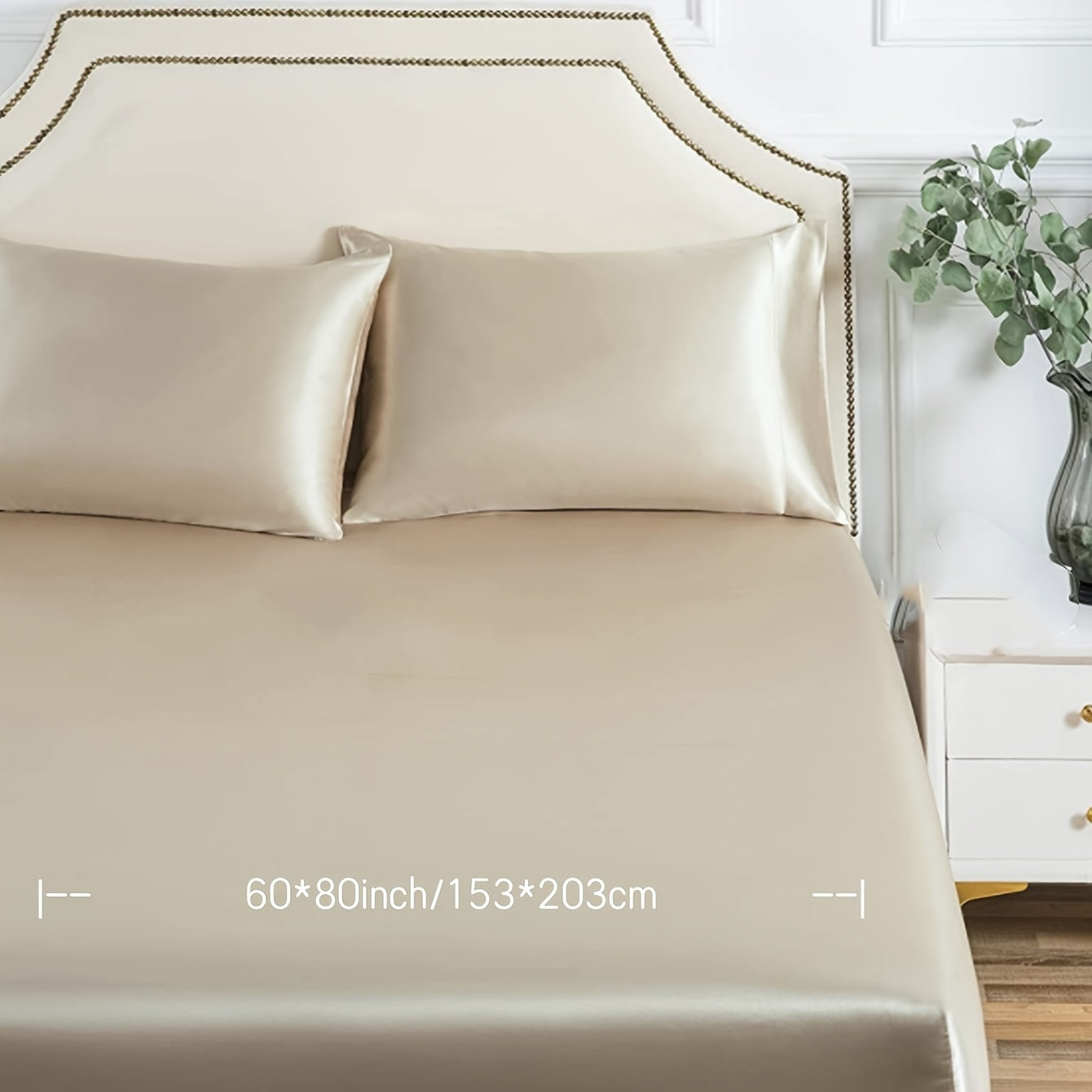 Satin Fitted Sheet in Solid Color, Luxurious Bedding for Bedroom and Guest Room