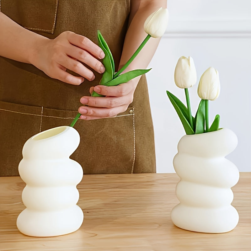 Contemporary White Spiral Vase - Sturdy Plastic, Ideal for Living Room and Kitchen Décor