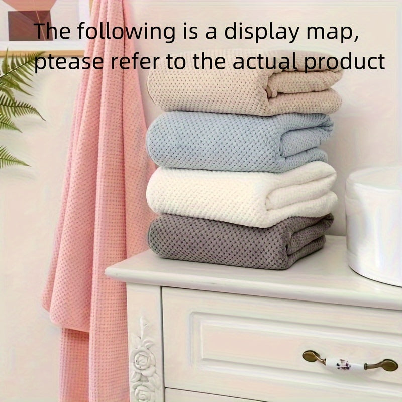 Soft, Fast-Drying Hand Towel - Highly Absorbent & Gentle on Skin, Ideal for Family Bathrooms.