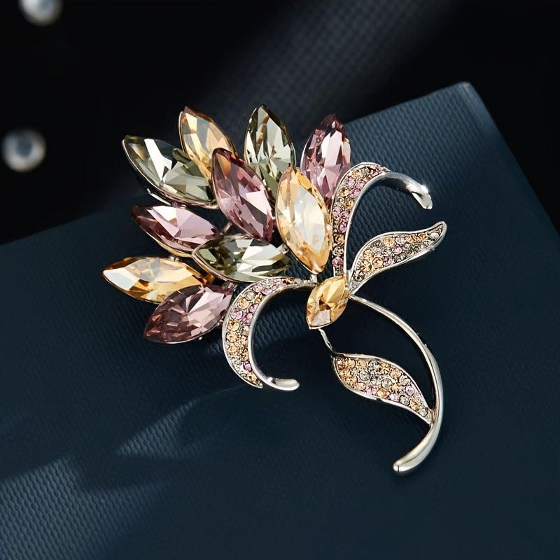 Luxurious Crystal Flower Brooch, Beautiful Rhinestone Floral Pin, Elegant Accessory for Evening Wear and Special Events