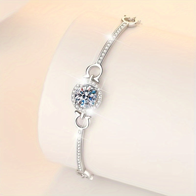 Stylish 1 Carat Moissanite Bracelet in 925 Sterling Silver, Ideal for Everyday or Dressy Events, Comes with a Gift Box, Moissanite Stone, Charming, Sophisticated Casual Jewelry, Ideal for Girlfriends and Best Friends, Perfect for Festivals and Parties