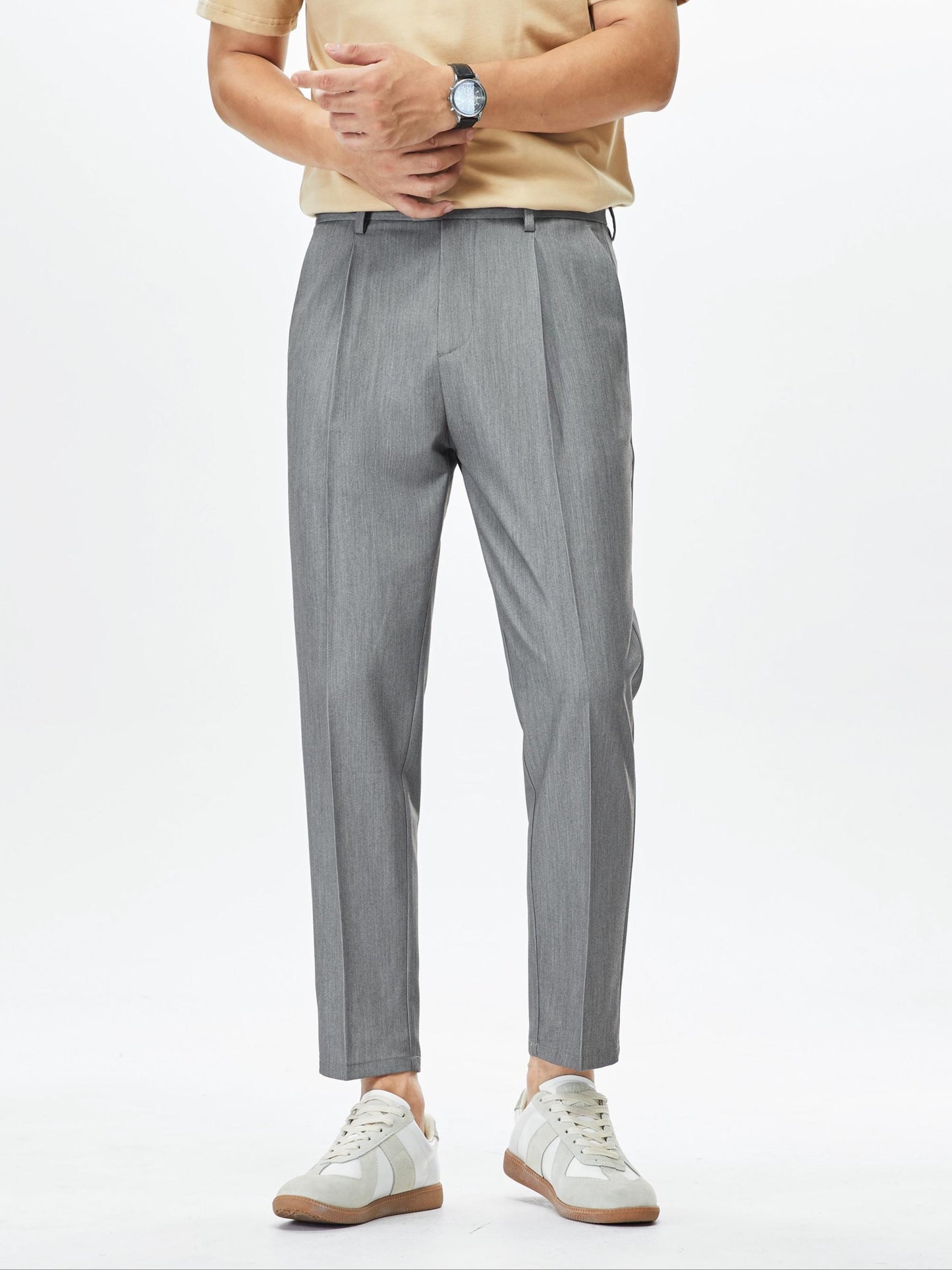 Men's cropped pants in solid color, semi-formal style for casual outdoor wear.