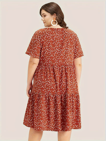 Floral midi dress for plus size women with pockets. Lightweight polyester, perfect for spring/summer vacations.