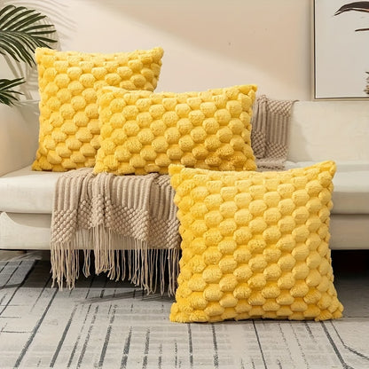 Set of 2 pineapple grid turtle pattern cushion covers in contemporary style, available in two sizes: 17.7x17.7 cm and 50.8x30.48 cm. Made of soft plush fabric, single-sided design. Ideal for adding decorative accents to your home and living room. Note