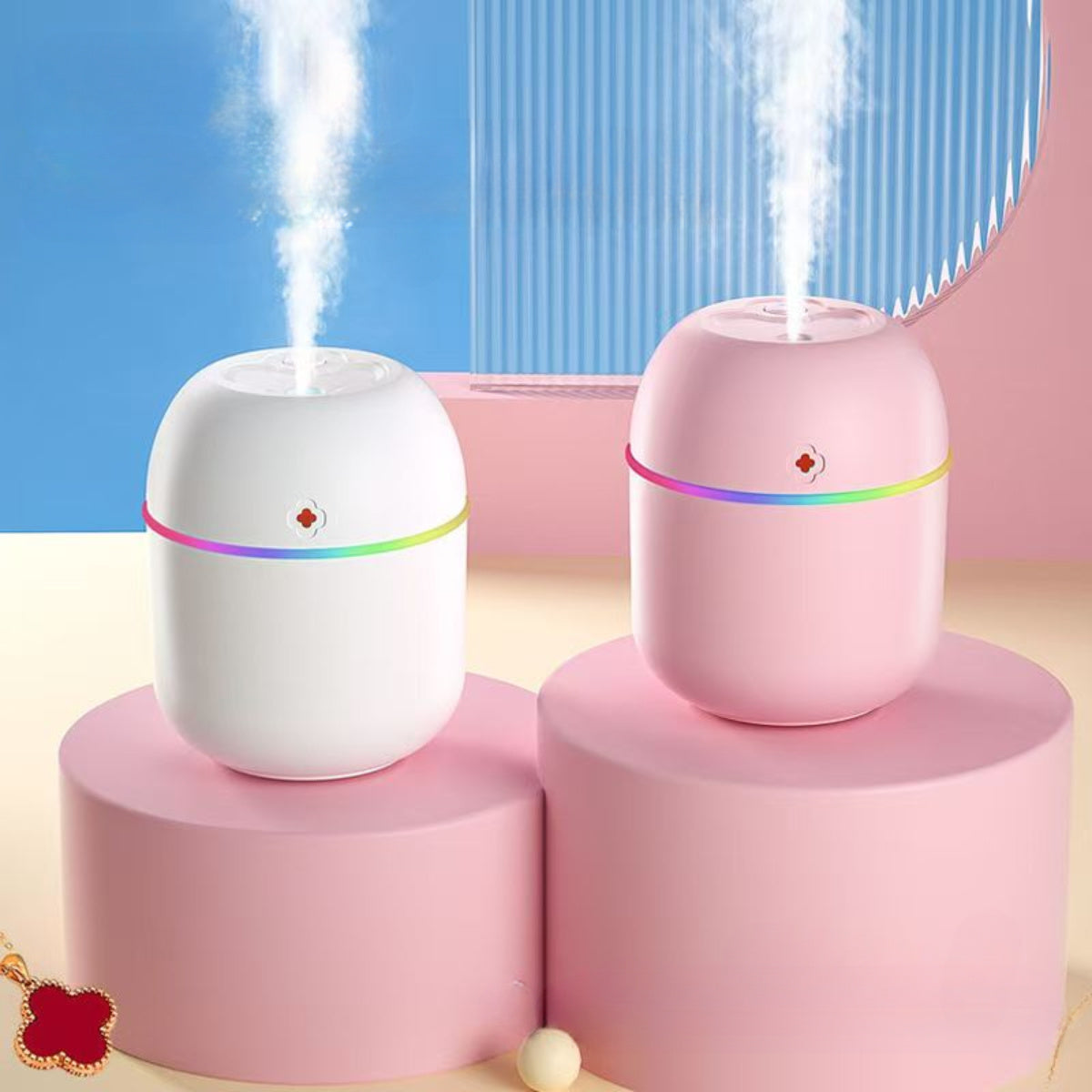 Small humidifier and aromatherapy diffuser that runs on USB power, featuring ambient light - Great for use at home, in the office, or in the car. Makes a perfect gift for Christmas, New Year, Valentine's Day, and weddings.