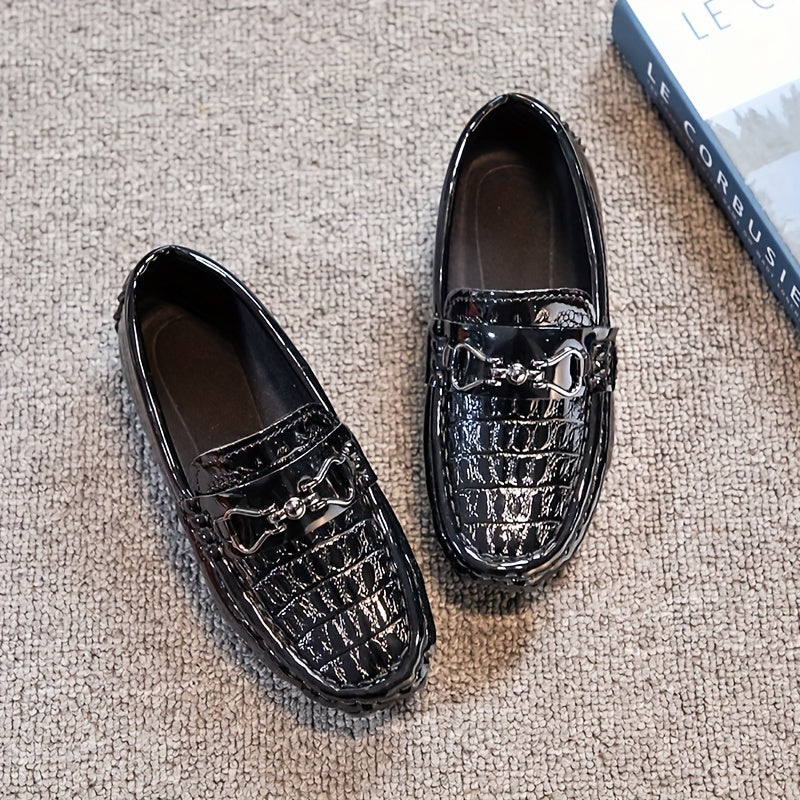 New summer 2022 boys' loafers - slip-on shoes for toddlers and older children in British style.