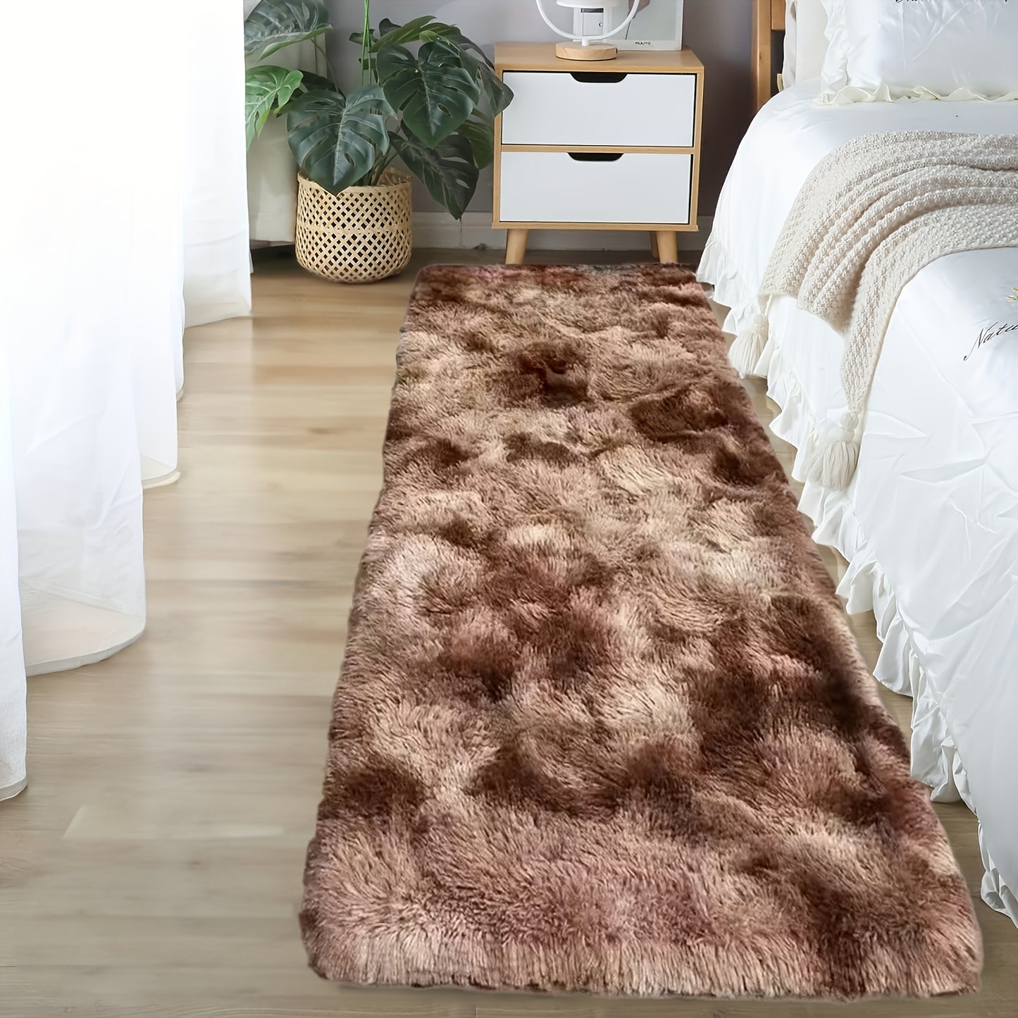 Soft plush drum carpet suitable for home decoration, dormitories, bedrooms, and living rooms; pet-friendly.