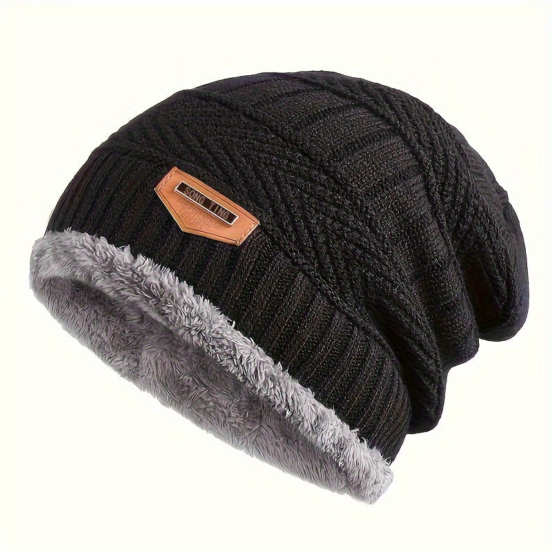 Stay warm with this stylish 1pc Plus Velvet Men's Beanie Hat, featuring thickened ear protection for outdoor cycling in the autumn and winter months. Perfect for gift-giving, this knitted hat is an ideal choice and is suitable for all, especially those