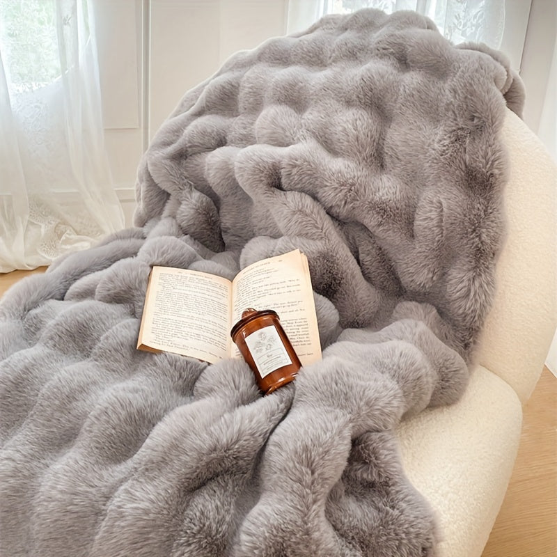 Luxurious Faux Rabbit Fur Weighted Blanket - High GSM, Cozy and Soft for Sofa, Couch, and Bed - Elegant Fluffy Decoration - Heavy and Warm Blanket, Perfect Easter Gift