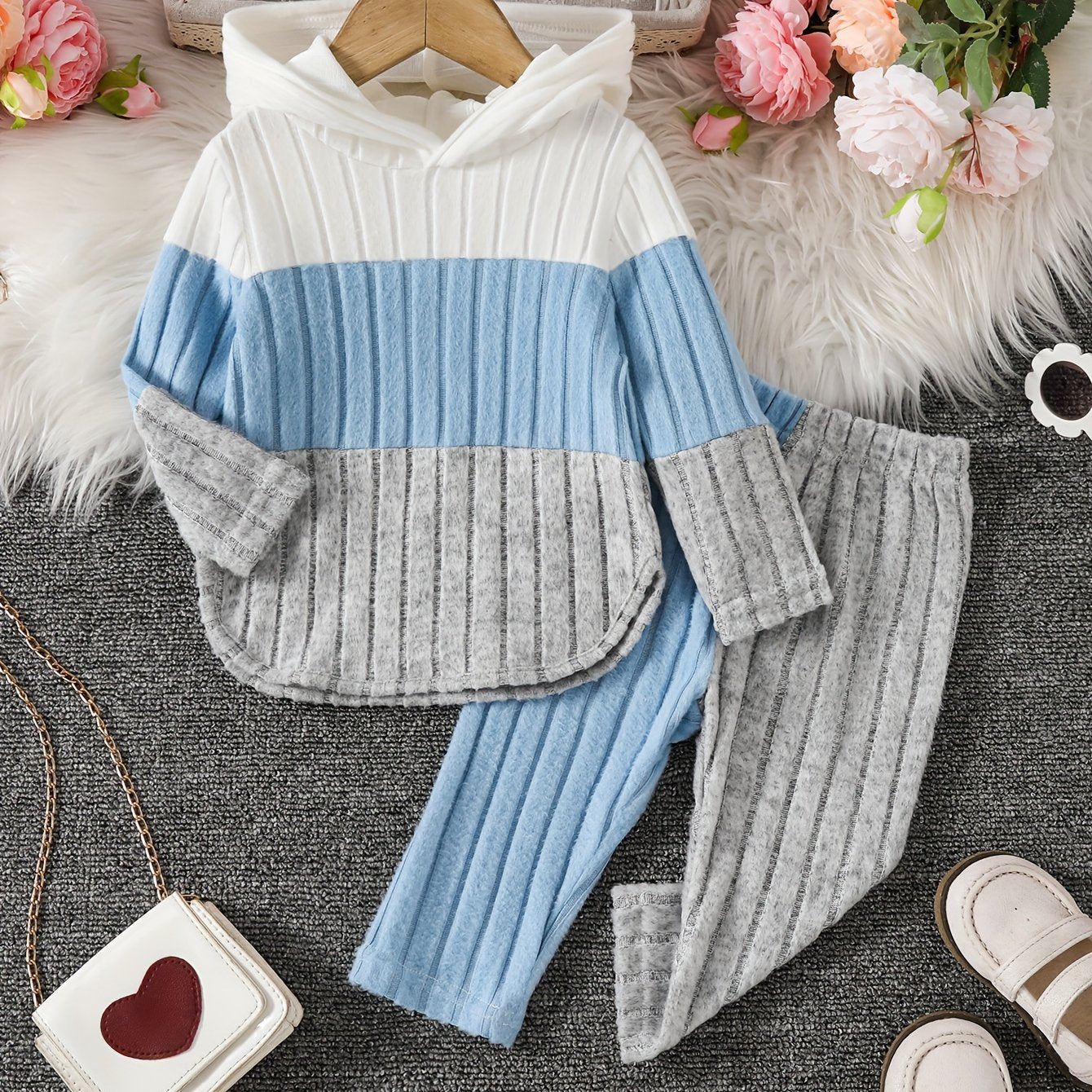 Cozy ribbed hoodie and pants set for girls in blue and gray. Long sleeves with stretchy polyester blend for comfort in autumn and winter. Ideal for outdoor wear.