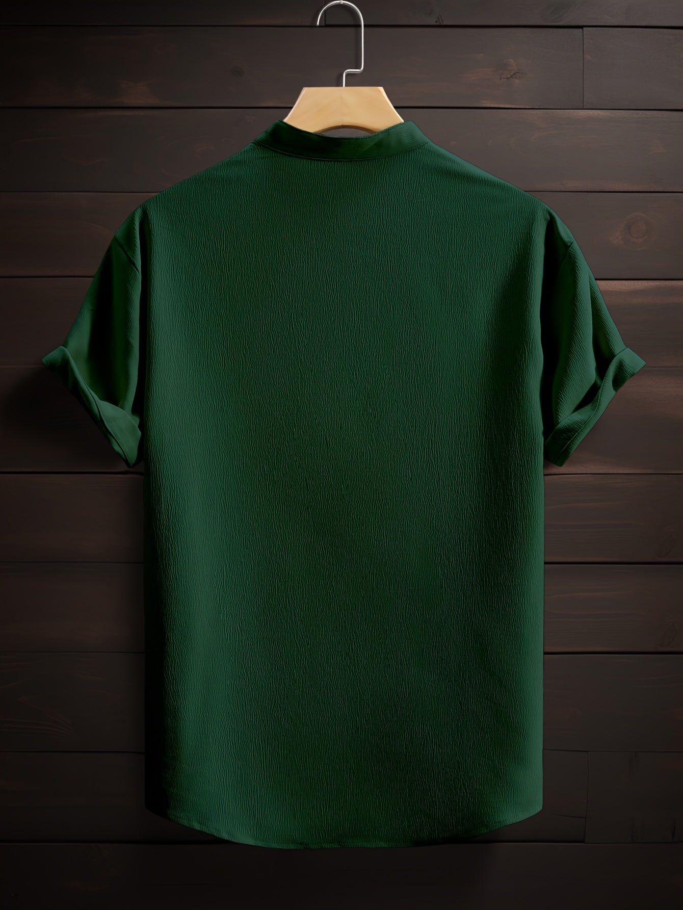 Men's Green Short-Sleeve Button-Up Shirt - Perfect for Summer, Casual Wear & Beach Trips