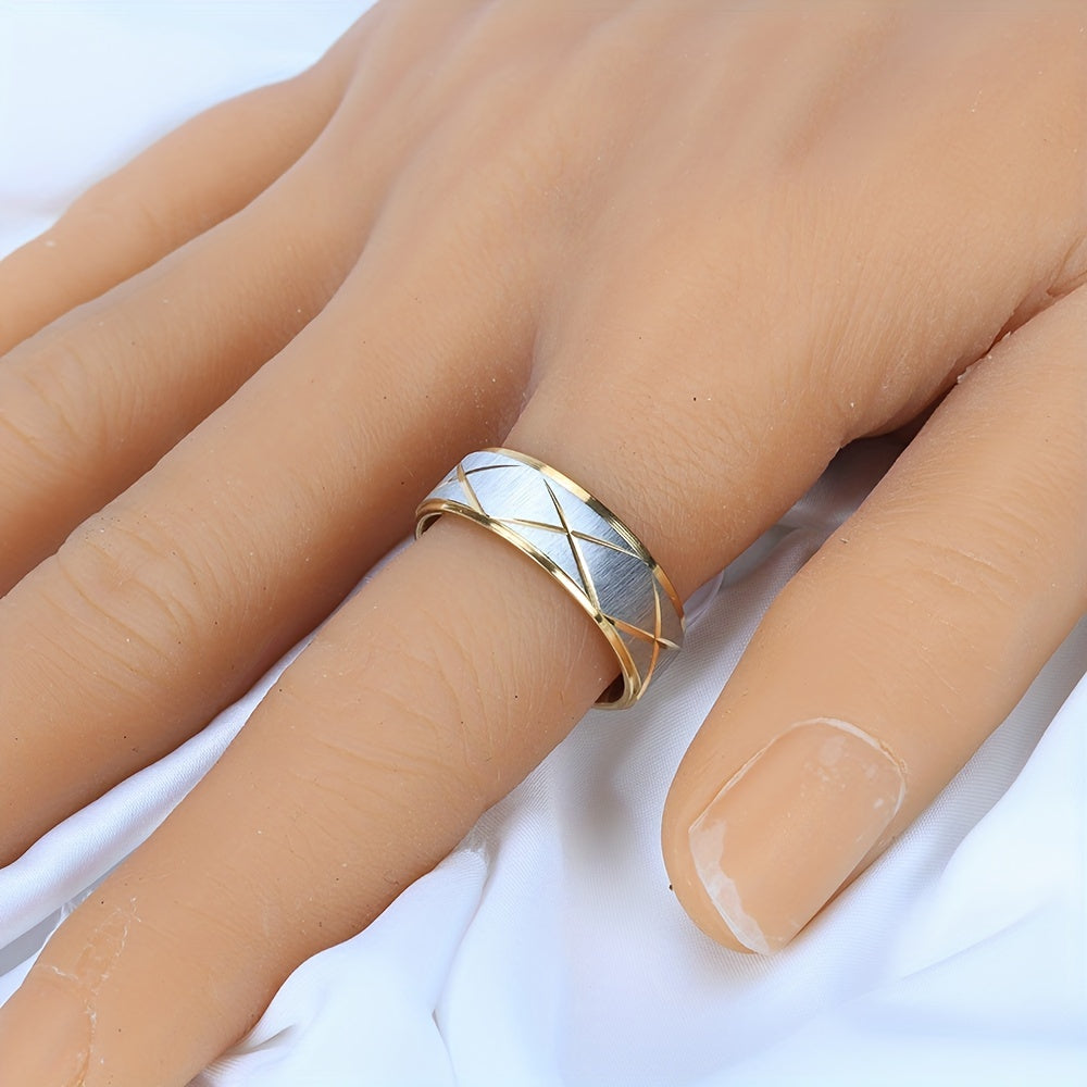 Introducing the new high-quality two-color stainless steel ring that is waterproof and sweat-proof.