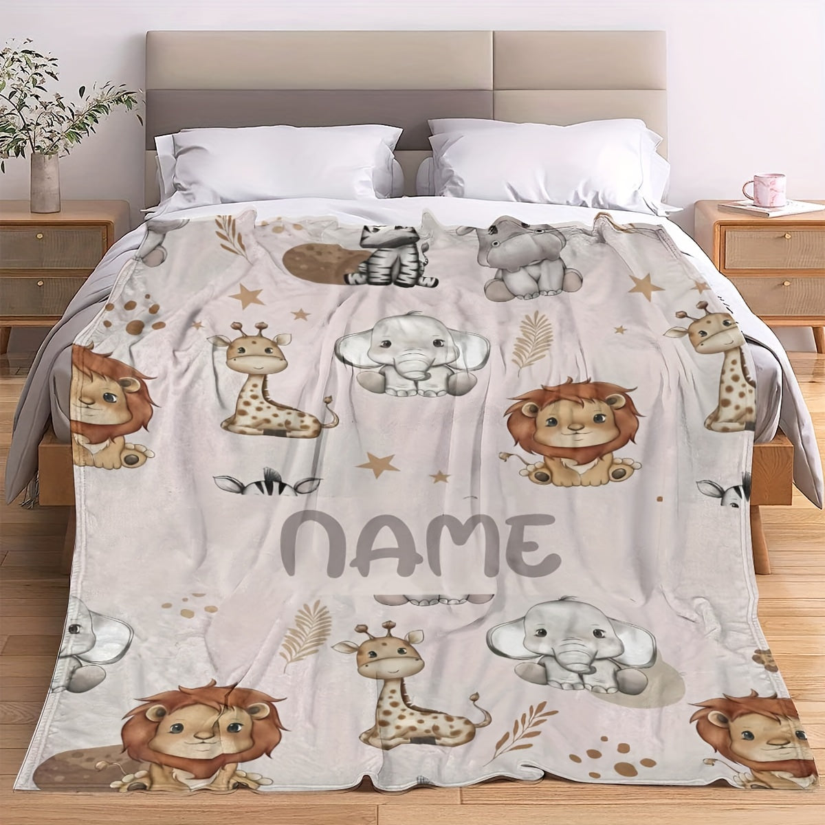 Customize your own adorable small animal series flannel blanket! This personalized holiday gift is perfect for the office, living room, or a cozy lunch break. Made of soft and warm material, it adds a touch of personality to any space.