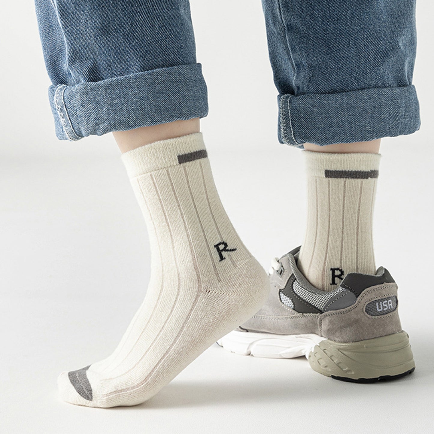 5 Boys' Breathable Athletic Socks with "R" Print, Polyester & Elastane Blend, Stylish and Soft for All Seasons