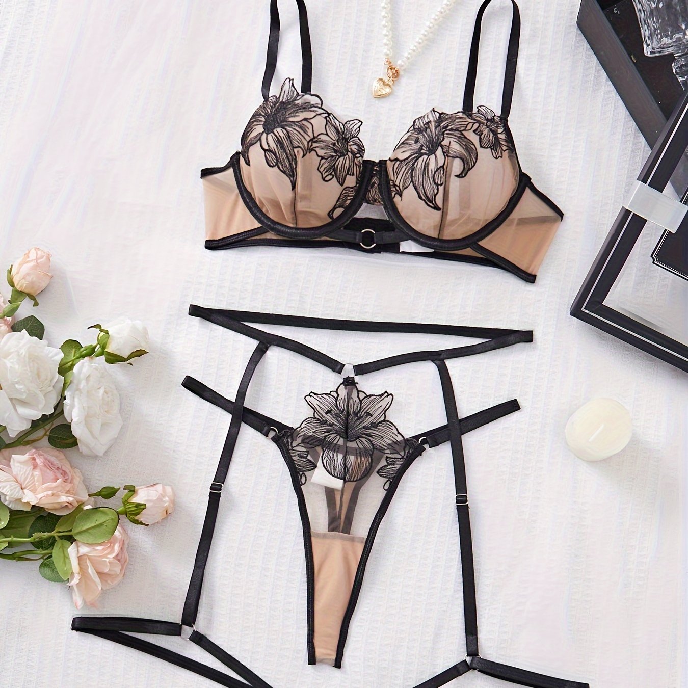 Ladies' Lingerie Set