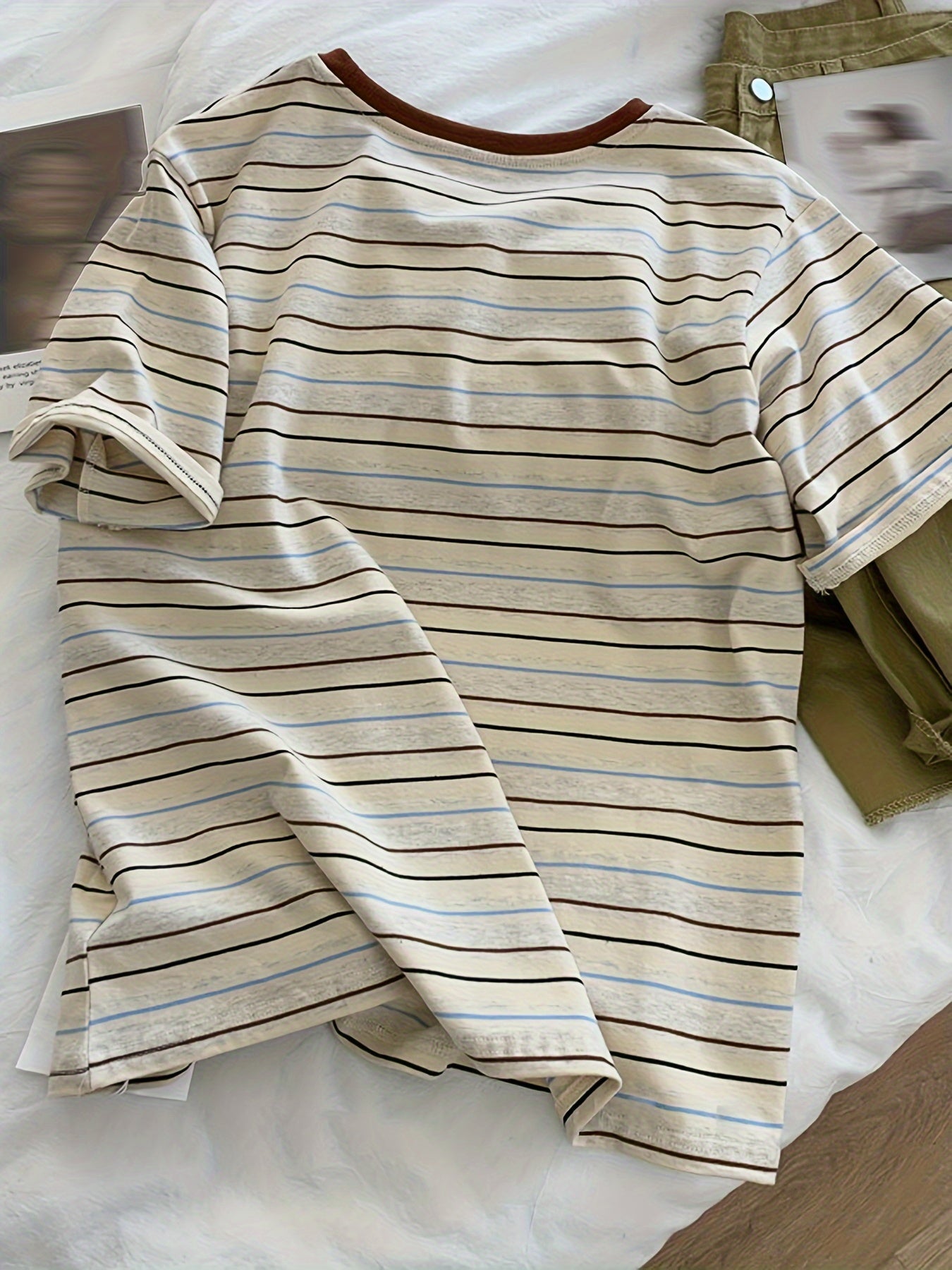 Striped Print Crew Neck T-Shirt for Women, perfect for summer casual wear.