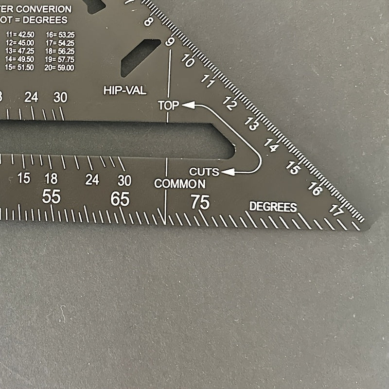Прочный черный алюминиевый транспортир с углами 90° и 45°, водонепроницаемый и устойчивый к царапинам - идеален для деревообработки, промышленности и научных измерений.