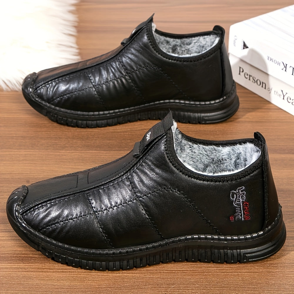 Men's fleece-lined slip-on walking shoes with anti-slip sole for daily wear - Fall/Winter collection.