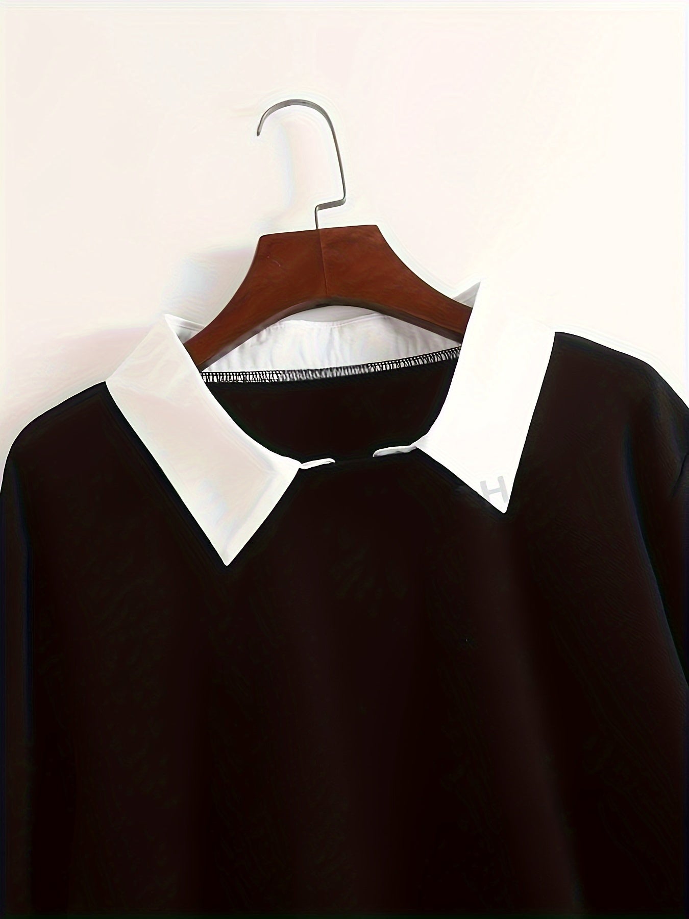 Stylish 2-in-1 Color Block Sweatshirt with Collar - Long Sleeve, Polyester Blend, Machine Washable - Perfect for Fall/Winter