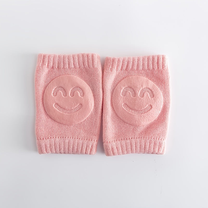 Knitted knee pads with smiley face for boys, ideal for autumn and winter