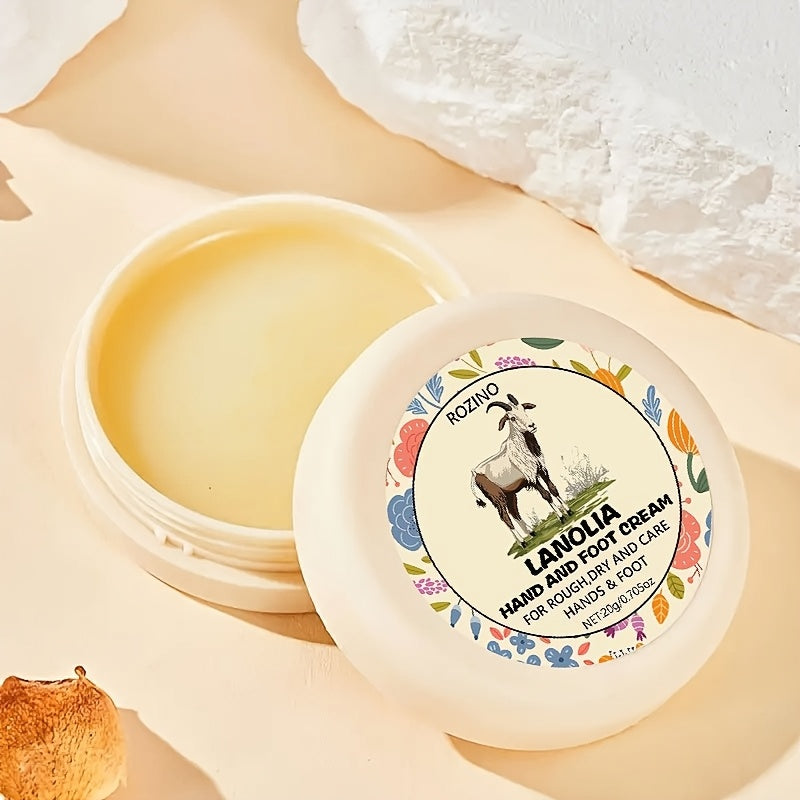 Lanolin Cream with Hyaluronic Acid deeply moisturizes cracked hands and feet in winter, leaving skin soft, smooth, and elastic with regular use.