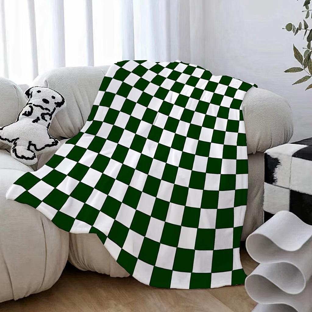 Digital print green and white buffalo check plaid fleece throw blanket, ultra-soft and warm cozy flannel fleece, reversible design perfect for all seasons. Can be used for sofa, bed, camping, indoor decor. Makes a great gift. Easy to clean in the washing