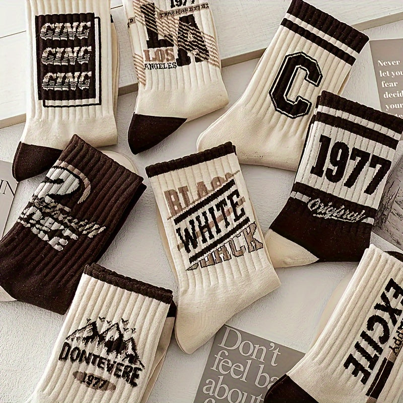 Men's youth long tube socks in American retro style, perfect for sports and basketball.