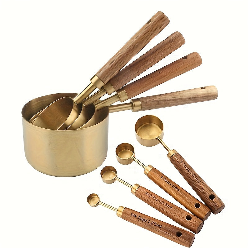 Set of 4/8 stainless steel measuring cups and spoons with acacia wooden handles. Ideal for measuring dry goods and liquid ingredients in restaurants or for baking and seasoning.