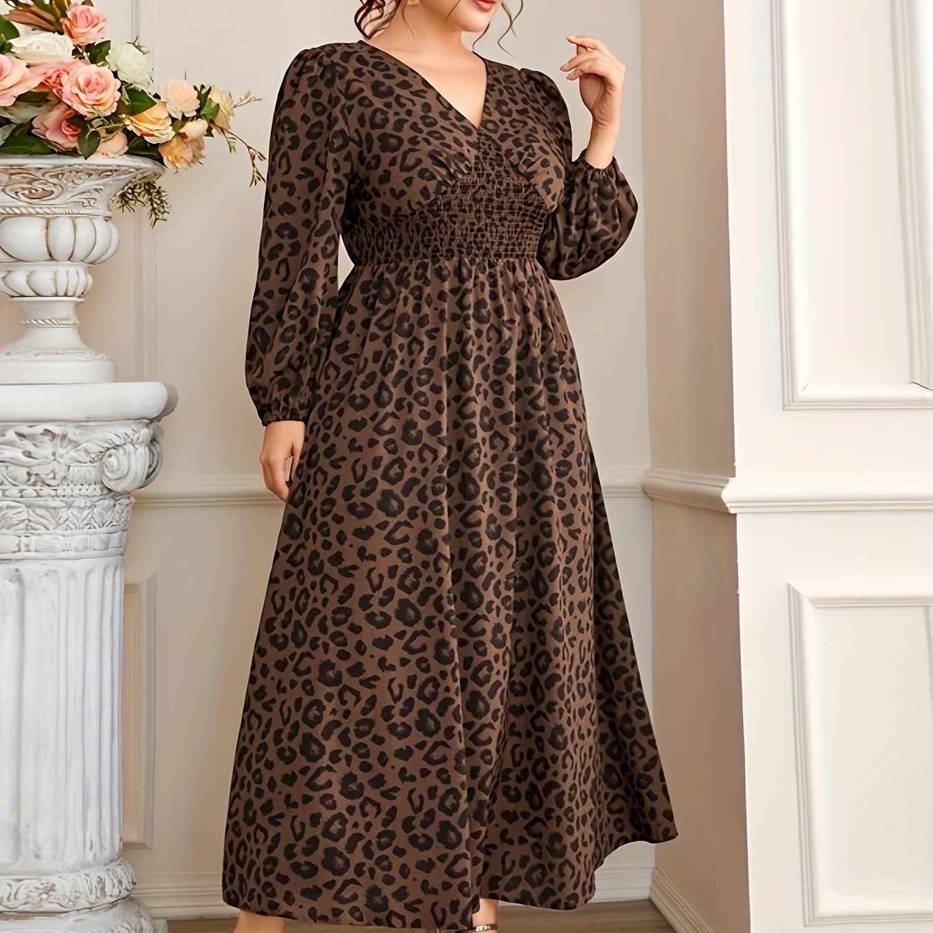 Leopard print midi dress with V-neck, lantern sleeves – machine washable, polyester, ideal for spring and fall.