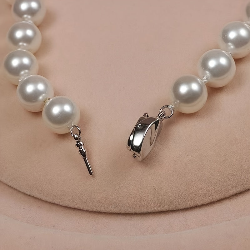 Stylish Freshwater Pearl Necklace, Ideal for Everyday or Special Occasions, Adds a Touch of Luxury to Your Outfit, Versatile and Elegant Fashion Accessory, Great for Weddings, Parties, or Gifts for Valentine's Day.