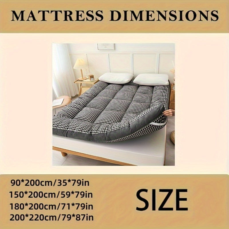 Soft square mattress with luxurious feel - provides breathable and fluffy all-season comfort for bedroom, guest room, or dorm. The warm winter polyester bedspread is easily machine washable, making it perfect for outdoor camping and hiking adventures.