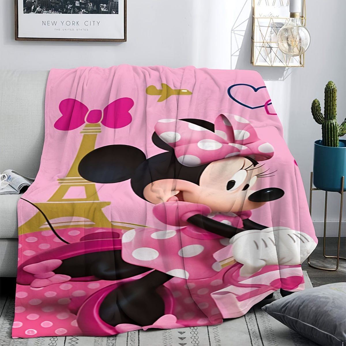 Minnie Mouse Paris Adventure Plush Throw Blanket - Modern Style, Versatile All-Season Knitted Polyester Blanket for Bedroom, Sofa, Bed, Car, Travel - 200-250gsm for Cozy Warmth