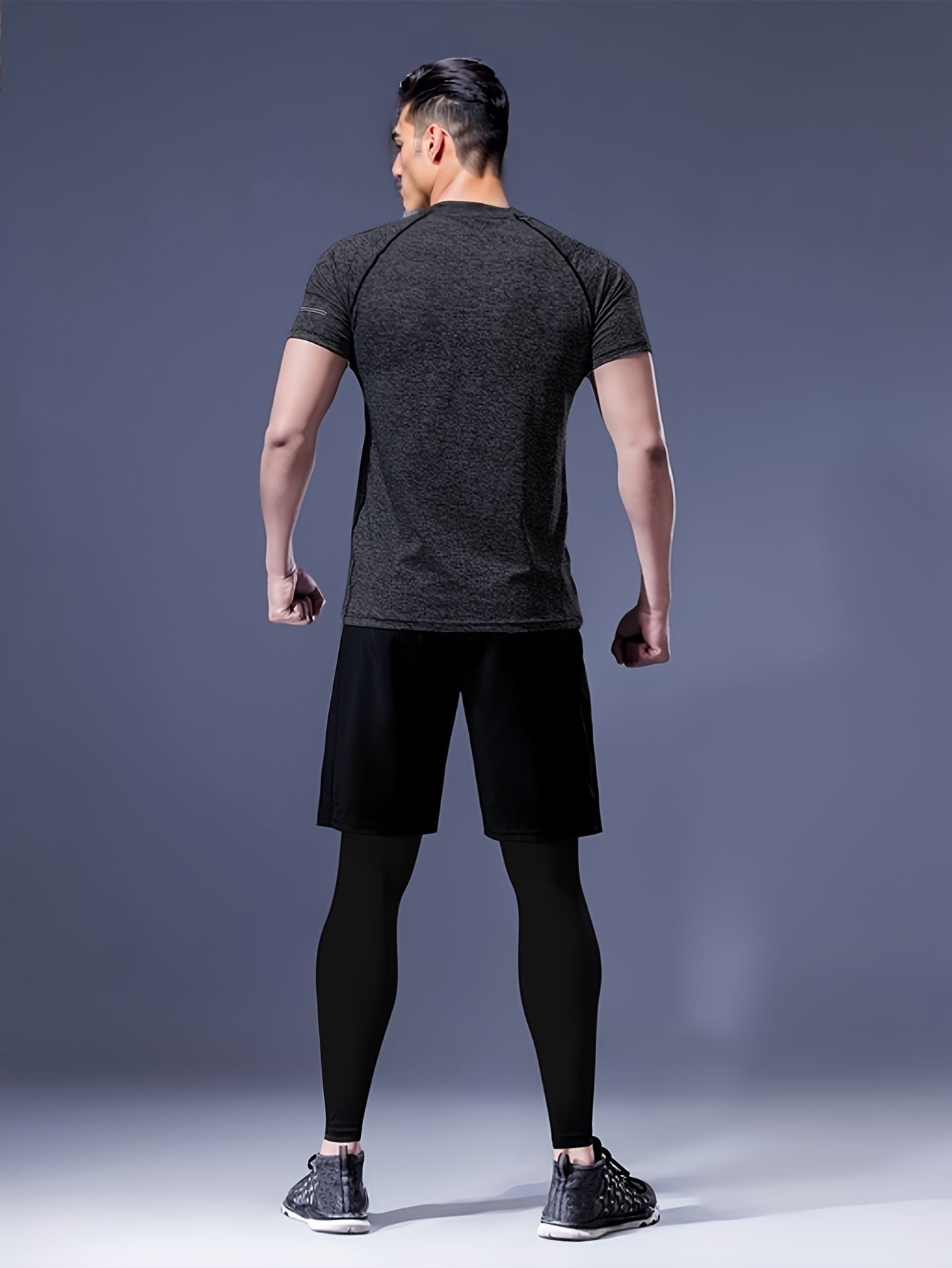 Gengyuan offers a 4-piece men's set for autumn basketball training and fitness activities, including long-sleeve tops, t-shirts, tight pants, and quick-dry sports shorts.