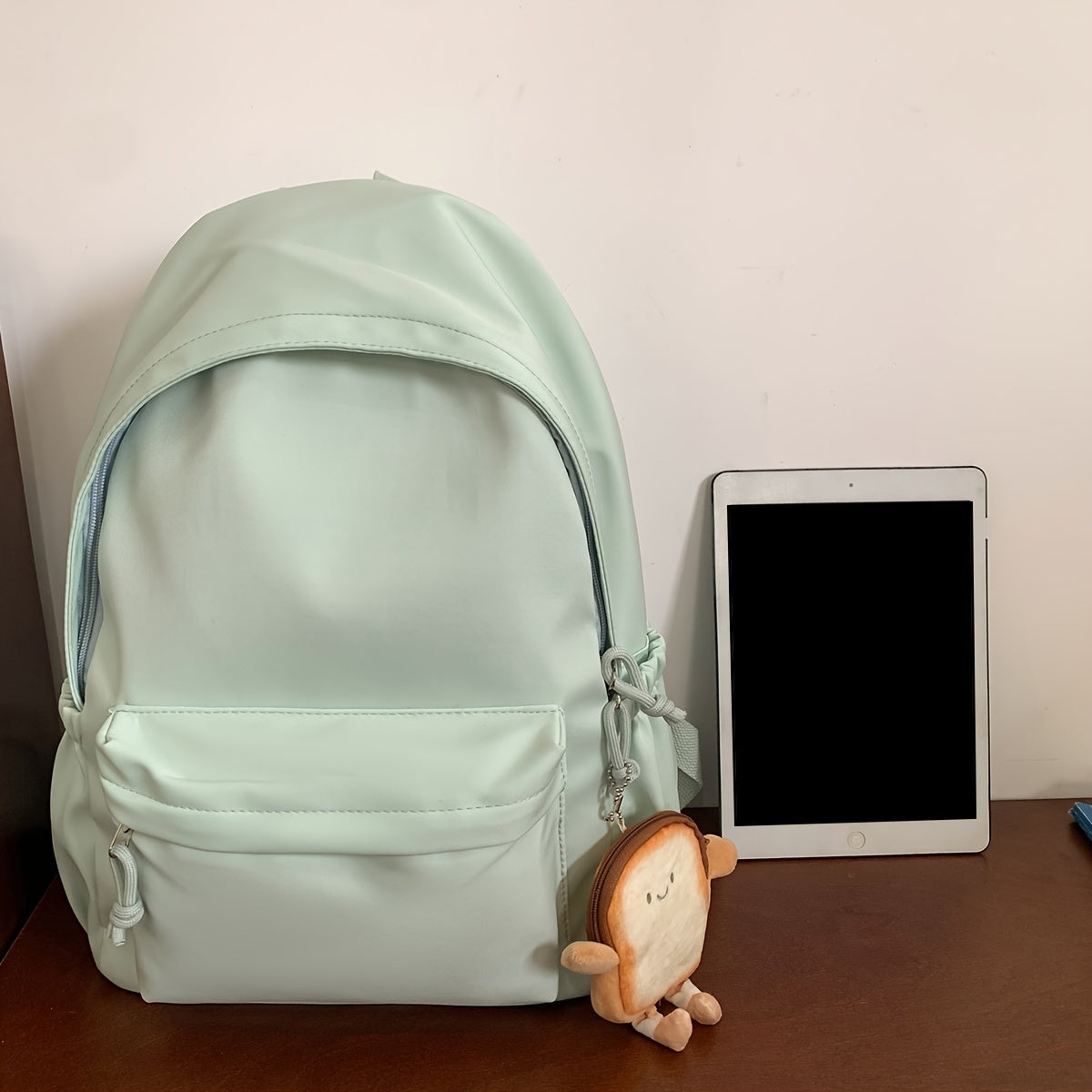 Casual, lightweight backpack for high school students in solid color. Perfect for everyday use.