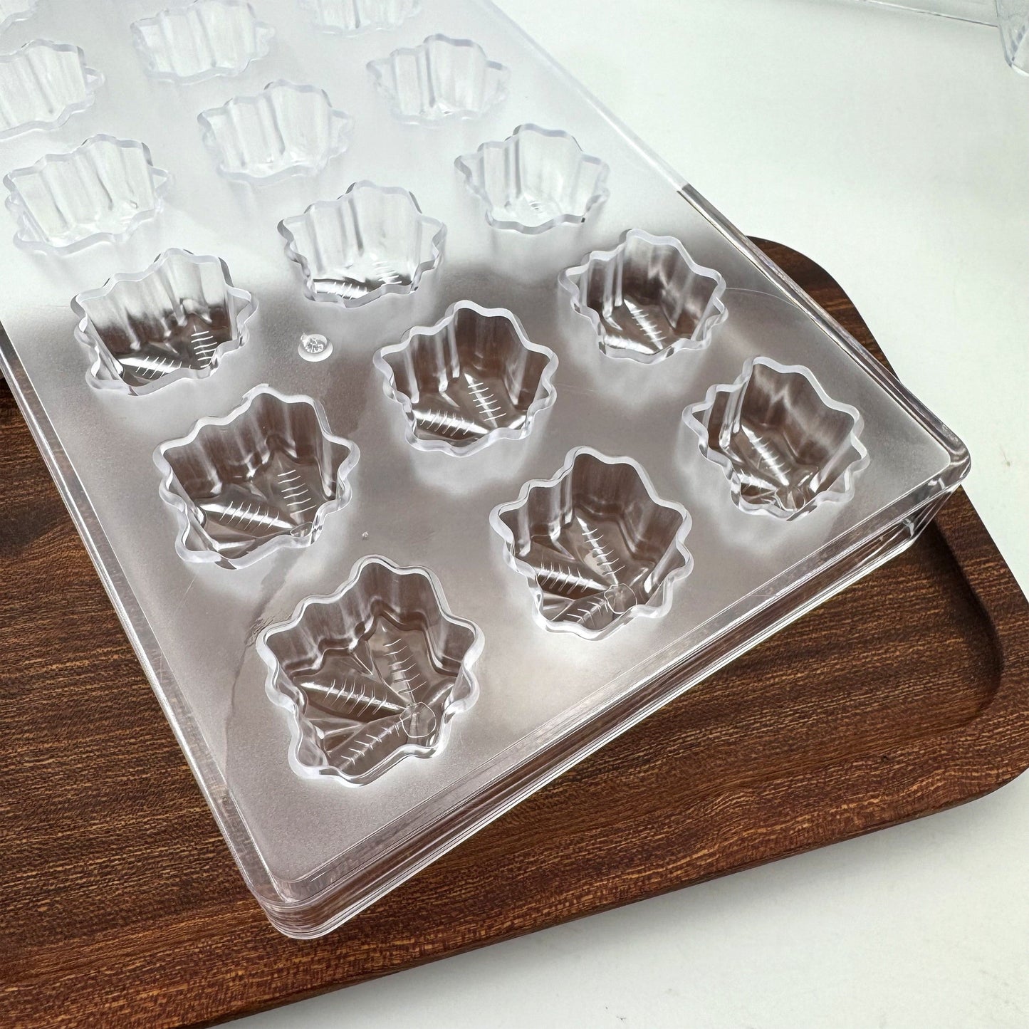 Set of plastic chocolate molds that are free of BPA, featuring various shapes such as hearts, eggs, bars, and diamonds for making mousse, jelly, candies, and truffles. Perfect for creating sweet treats for Easter, Thanksgiving, Valentine's Day, Mother's