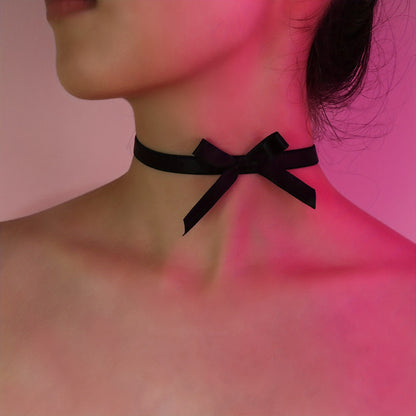 Stylish and cute bow collar designed for adult women, a fashionable and sexy accessory.