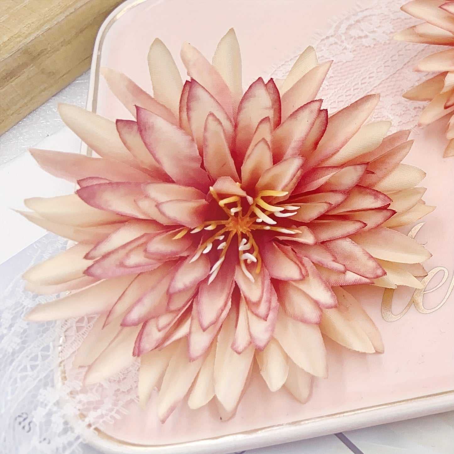 20 Crab Claw Chrysanthemum simulation flowers, 7.5cm diameter, perfect for DIY crafts and decorations for Valentine's Day, weddings, birthdays, and floral art.