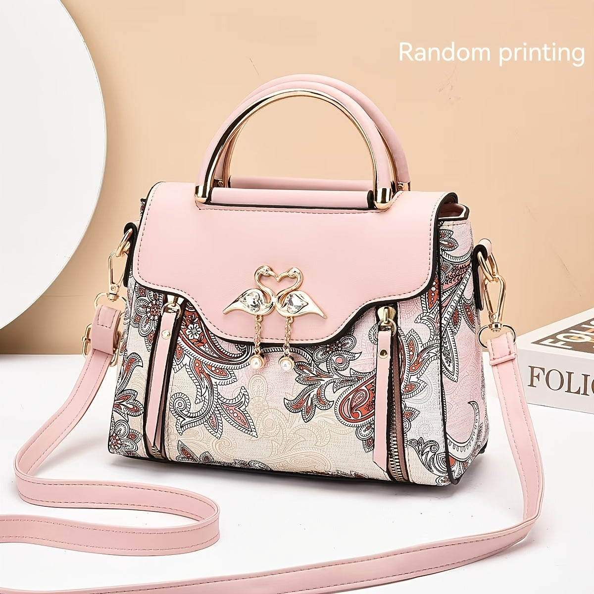 New high-end textured women's bag: stylish and practical printed handbag that can be worn as a trendy shoulder bag or crossbody for fashionable ladies.