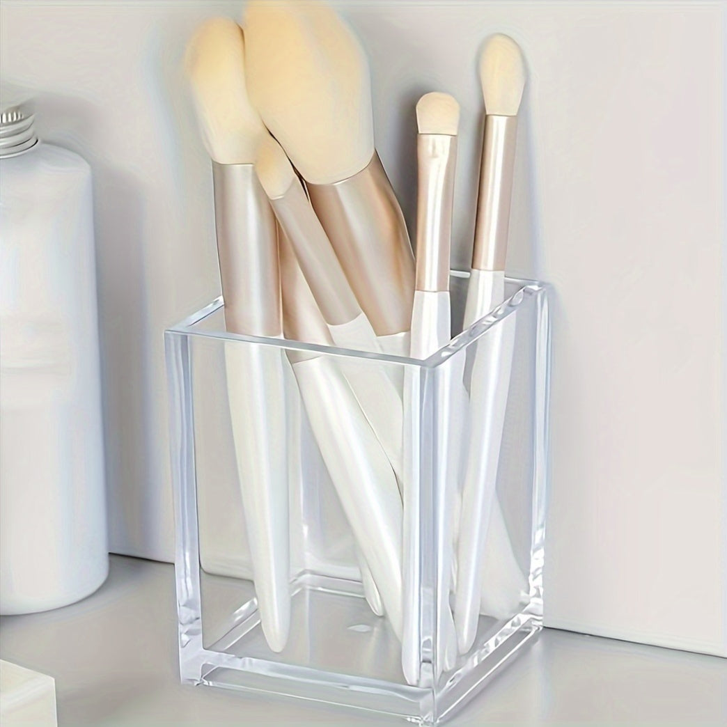 Plastic organizer ideal for makeup products like brushes, eyeliner, lipstick, and eyeshadow - Simple and light to use.