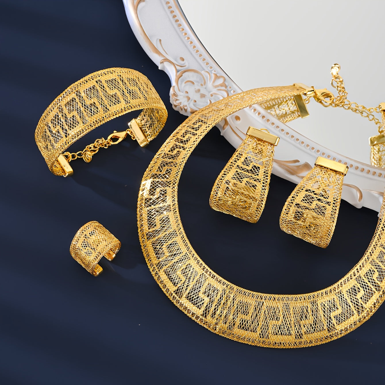 This set includes 5 pieces of Dubai Middle East jewelry, including a necklace, ring, earrings, and bracelet. Perfect as holiday gifts or wedding accessories for women.